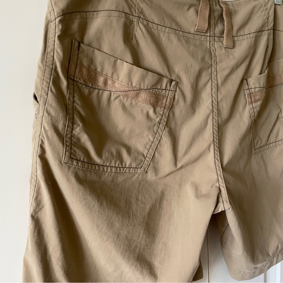 Mountain Hardwear Khaki Hiking Low Rise Shorts Size 10 - Picture 10 of 12